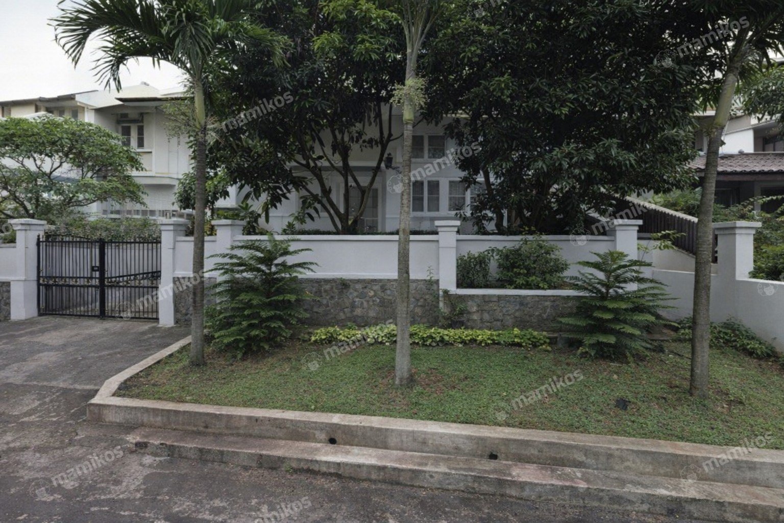 Rumah 5 Kamar Tidur 3 Kamar Mandi 1 Lantai Permata Hijau Jakarta Selatan - Photo 2