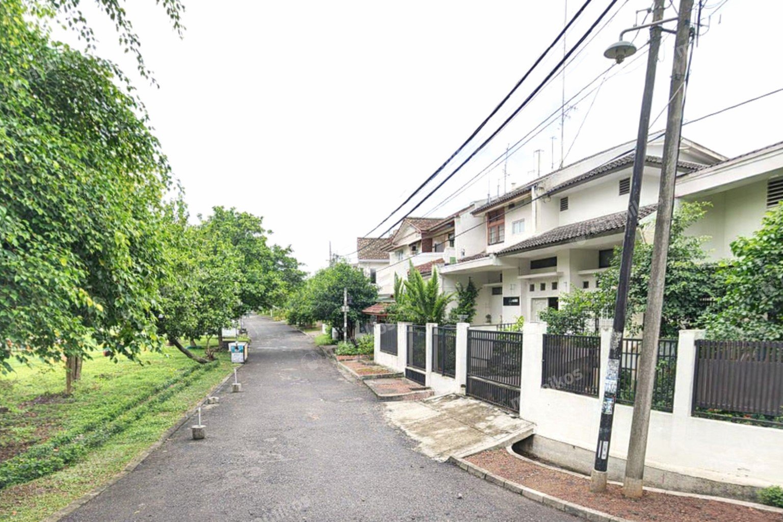 Rumah Sertifikat SHM 3 Kamar Tidur 3 Kamar Mandi Bintaro Jakarta Selatan