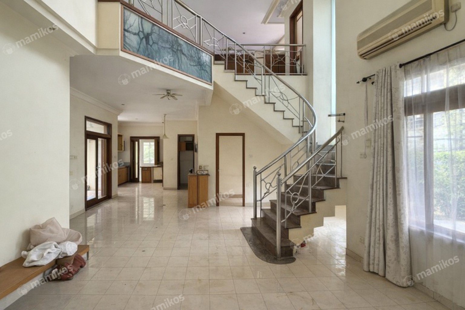 Rumah Sertifikat SHM 1 Kamar Tidur 2 Lantai Kedoya Jakarta Barat
