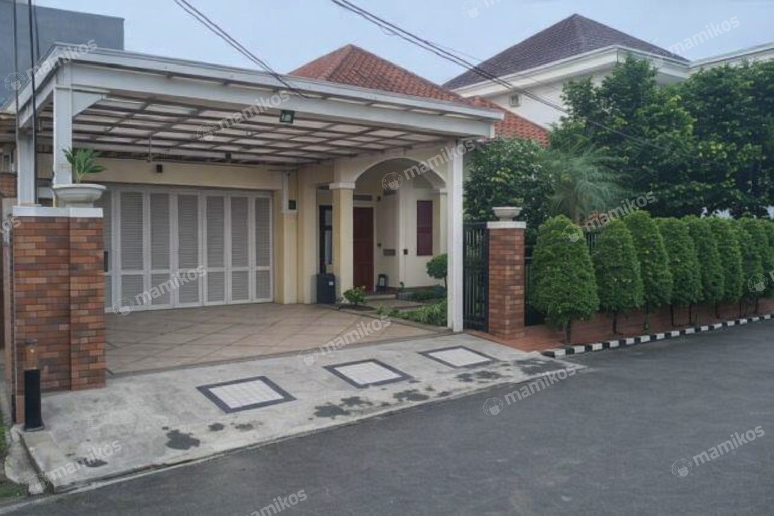 Rumah Sertifikat SHM 4 Kamar Tidur 4 Kamar Mandi Lebak Bulus Jakarta Selatan