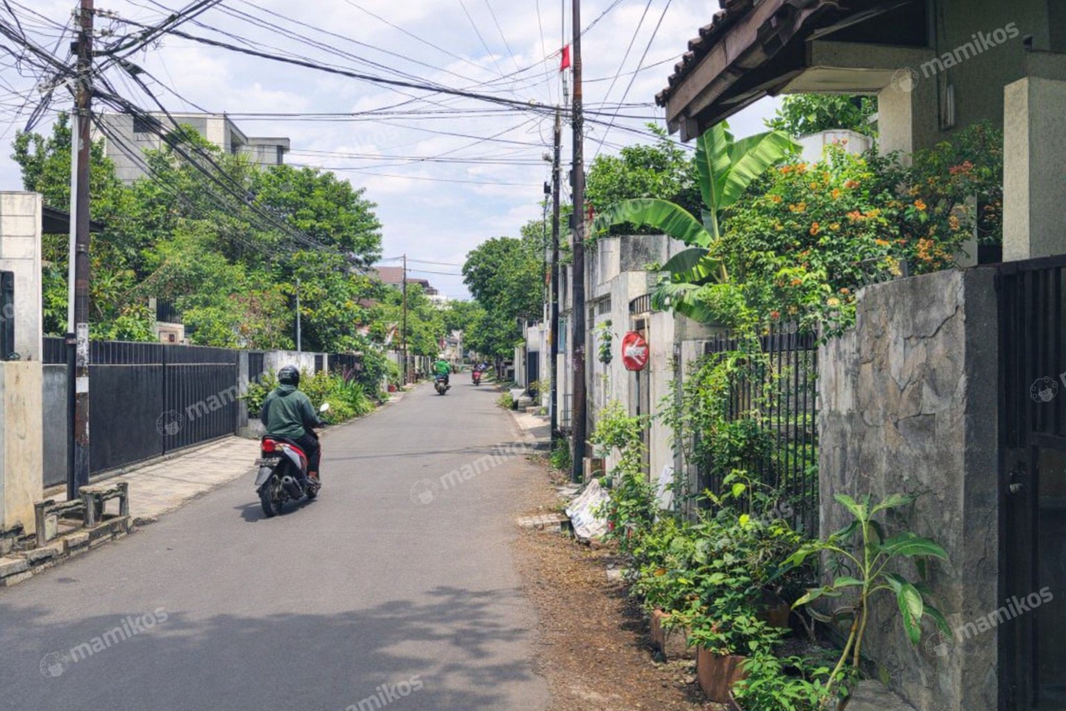 Rumah Sertifikat SHM 4 Kamar Tidur 4 Kamar Mandi Bangka Jakarta Selatan - Photo 5