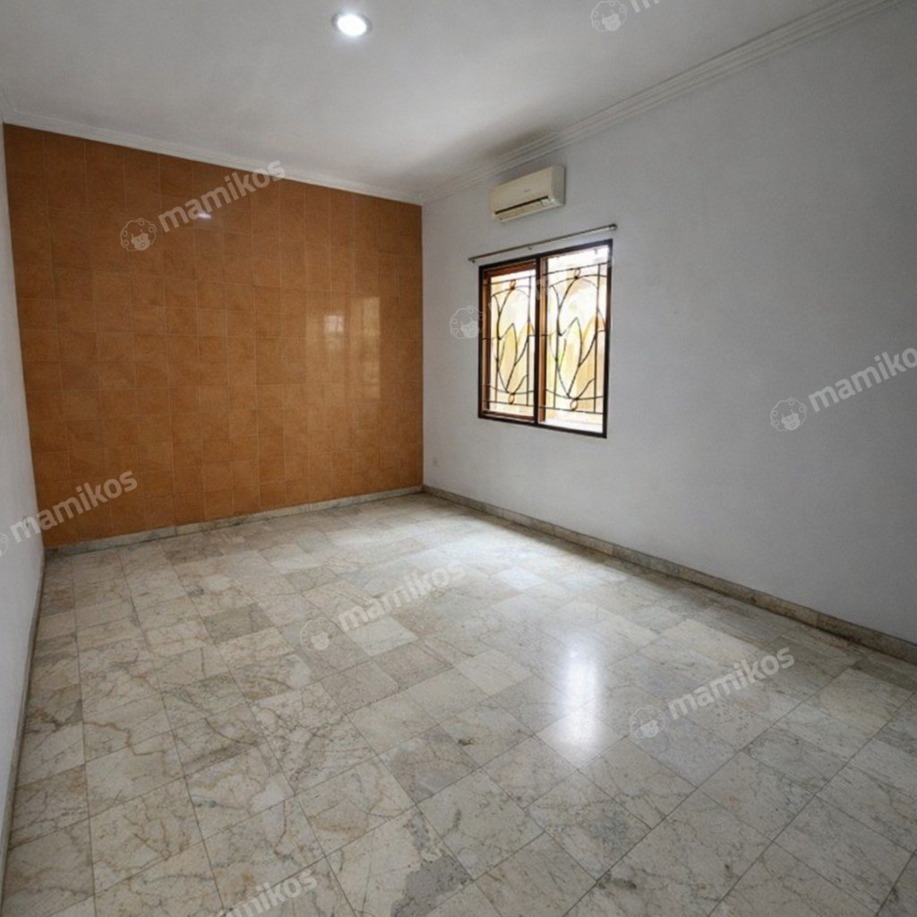 Rumah Sertifikat SHM 5 Kamar Tidur 5 Kamar Mandi Pondok Indah Jakarta Selatan - Photo 5