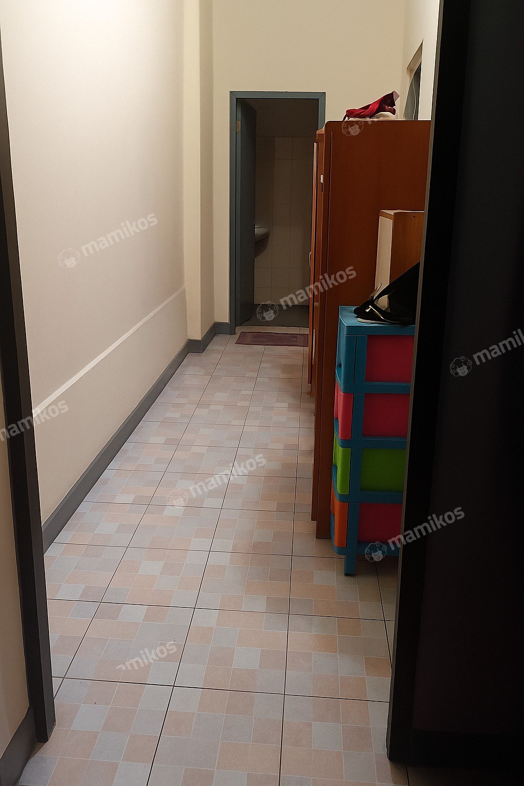 Rumah Sertifikat SHM 5 Kamar Tidur 4 Kamar Mandi Taman Ratu Jakarta Barat - Photo 2