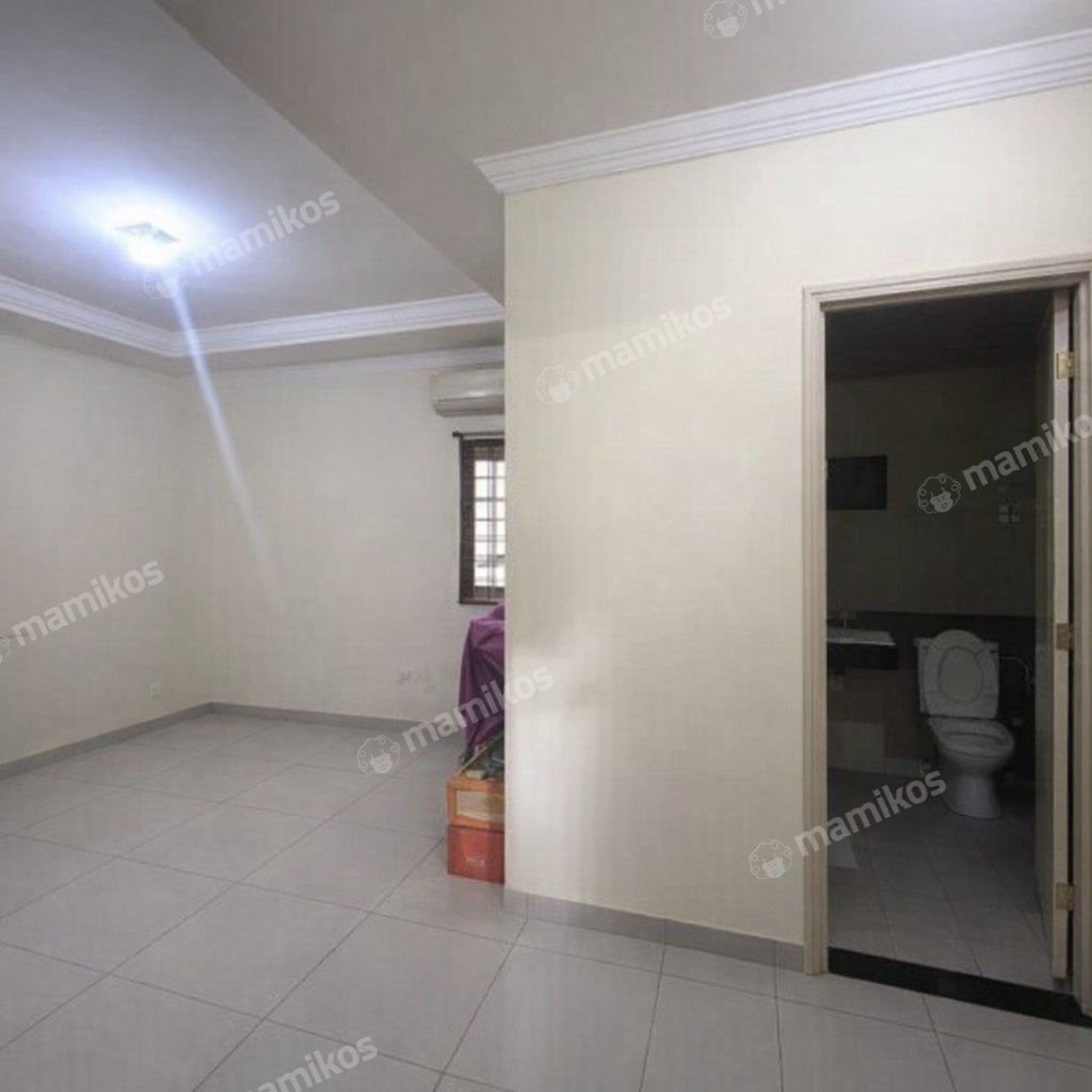 Rumah Sertifikat SHM 3 Kamar Tidur 2 Kamar Mandi Raffles Hills Jakarta Timur - Photo 4