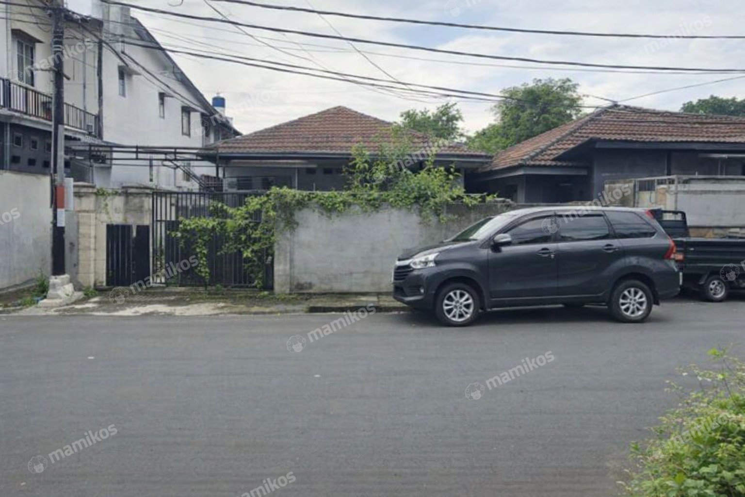 Rumah Sertifikat SHM 3 Kamar Tidur 2 Kamar Mandi Cililitan Jakarta Timur - Photo 2