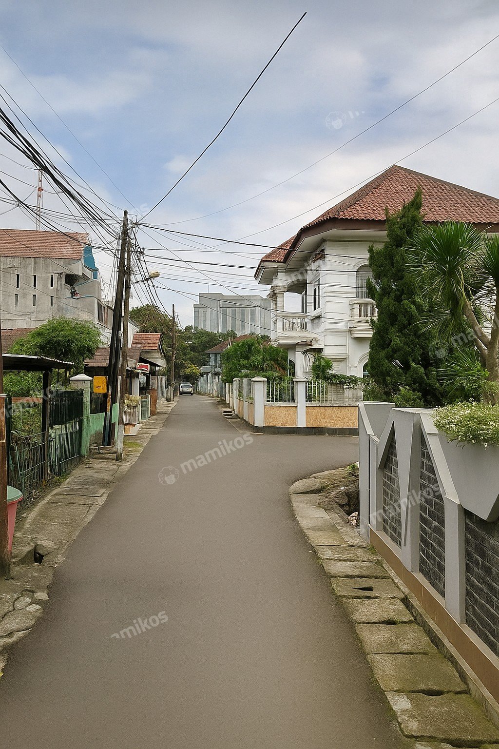 Rumah Sertifikat SHM 4 Kamar Tidur 2 Kamar Mandi Senopati Jakarta Selatan - Photo 3