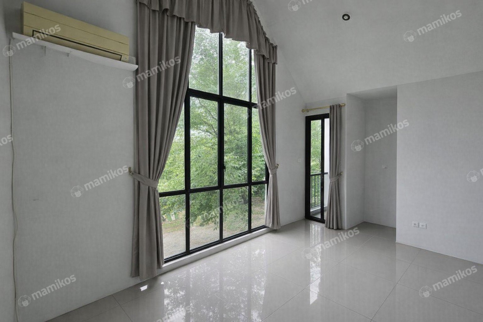 Rumah Sertifikat SHM 3 Kamar Tidur 3 Kamar Mandi Semanan Jakarta Barat
