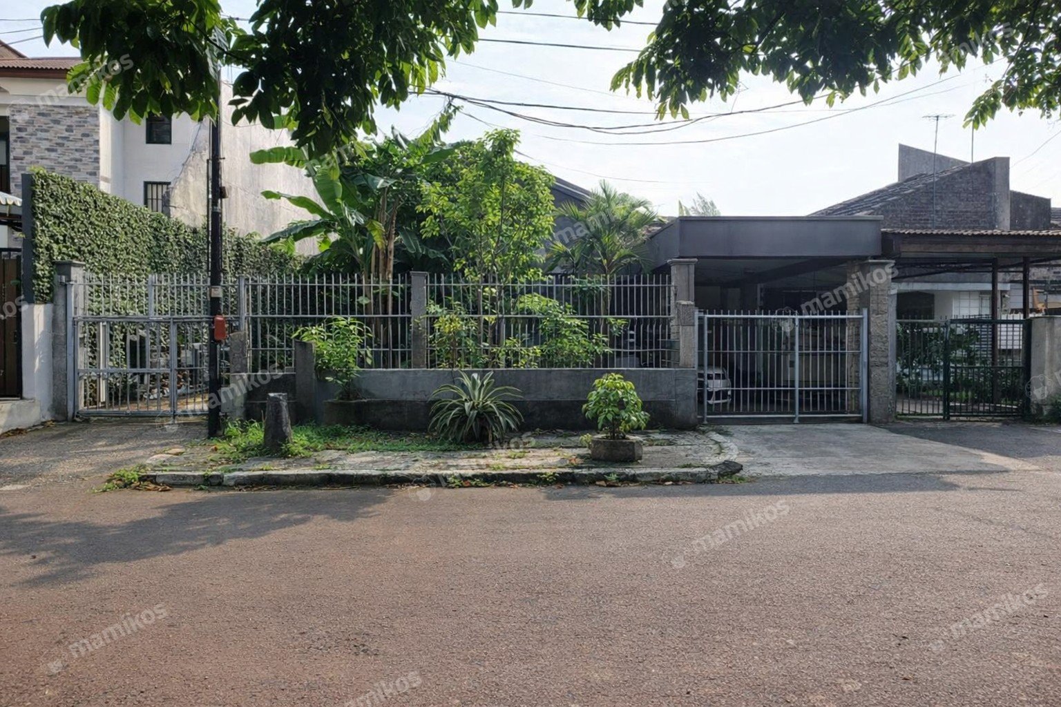 Rumah Sertifikat SHM 4 Kamar Tidur 3 Kamar Mandi Pulomas Jakarta Timur
