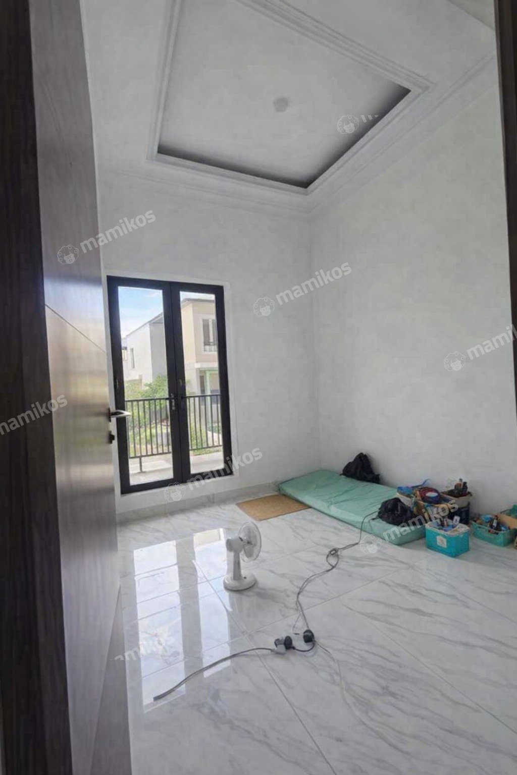 Rumah 3 Kamar Tidur 3 Kamar Mandi 2 Lantai Villa Meruya Jakarta Barat - Photo 2