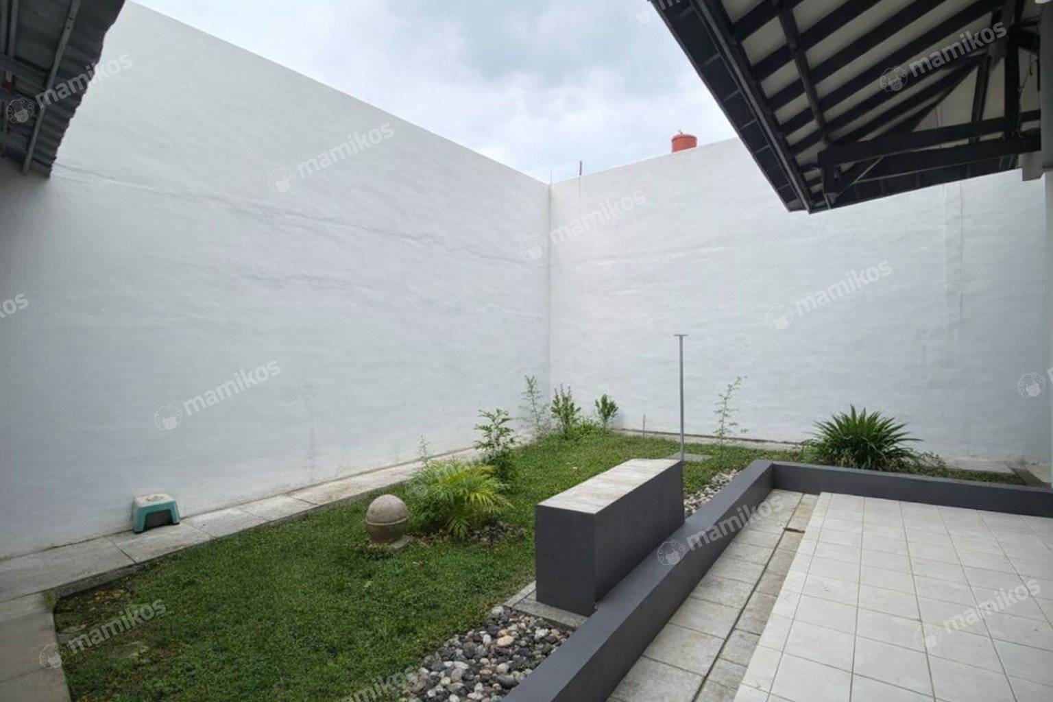 Rumah Sertifikat SHM 3 Kamar Tidur 2 Kamar Mandi Kebayoran Baru Jakarta Selatan