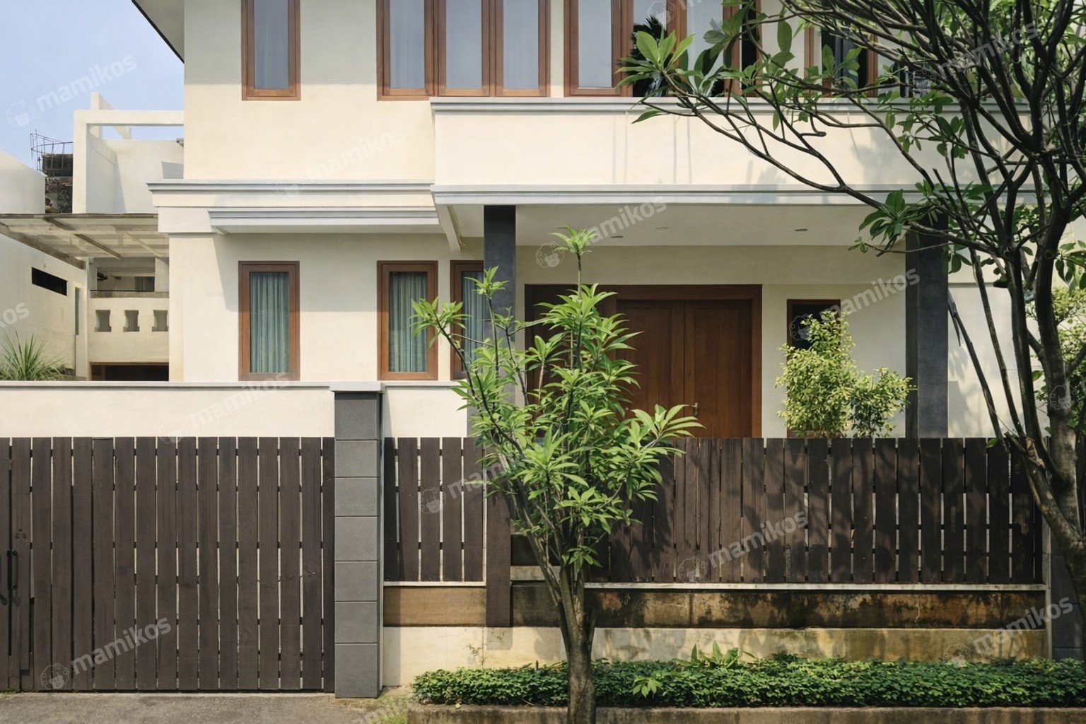Rumah Sertifikat SHM 5 Kamar Tidur 3 Kamar Mandi Pondok Indah Jakarta Selatan