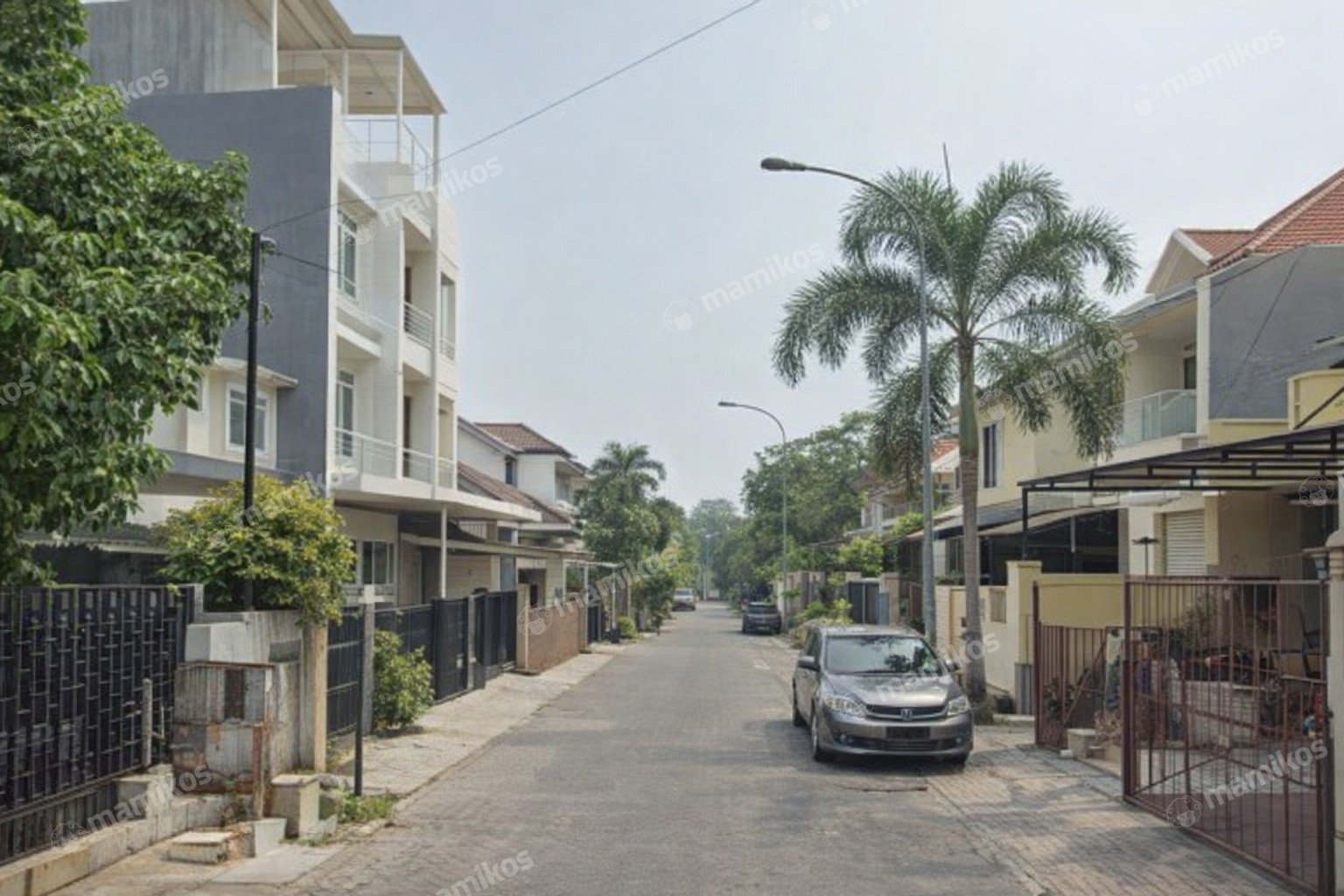 Rumah Sertifikat SHM 3 Kamar Tidur 2 Kamar Mandi Taman Palem Jakarta Barat - Photo 4