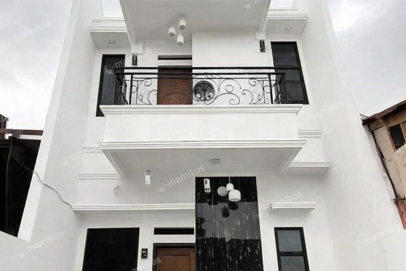 Rumah Sertifikat SHM 4 Kamar Tidur 3 Kamar Mandi Kalisari Jakarta Timur