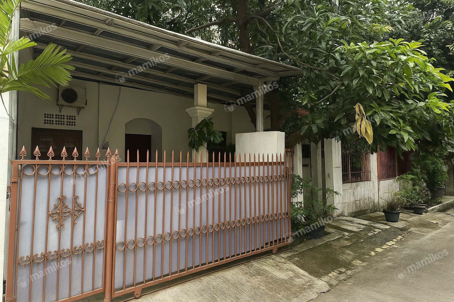 Rumah Sertifikat SHM 5 Kamar Tidur 2 Kamar Mandi Sunter Jakarta Utara