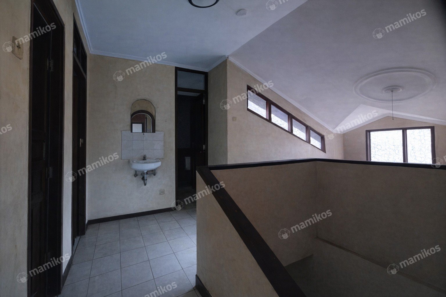 Rumah Sertifikat SHM 3 Kamar Tidur 2 Kamar Mandi Joglo Jakarta Barat - Photo 5