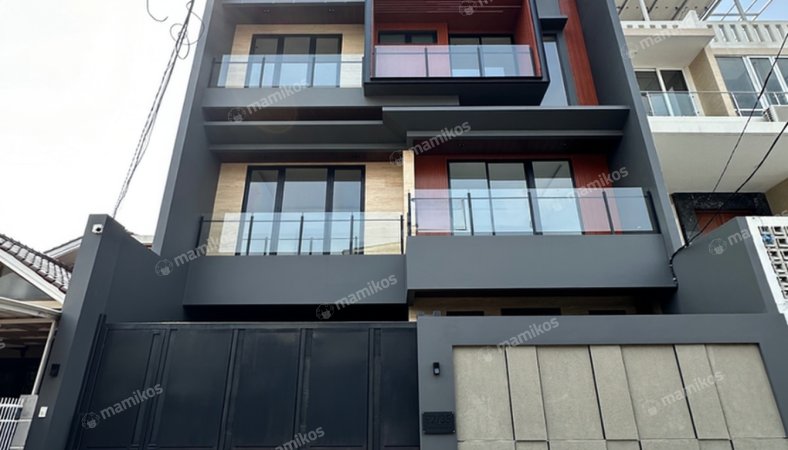 Rumah 4KT 3KM Puri Indah Jakarta Barat