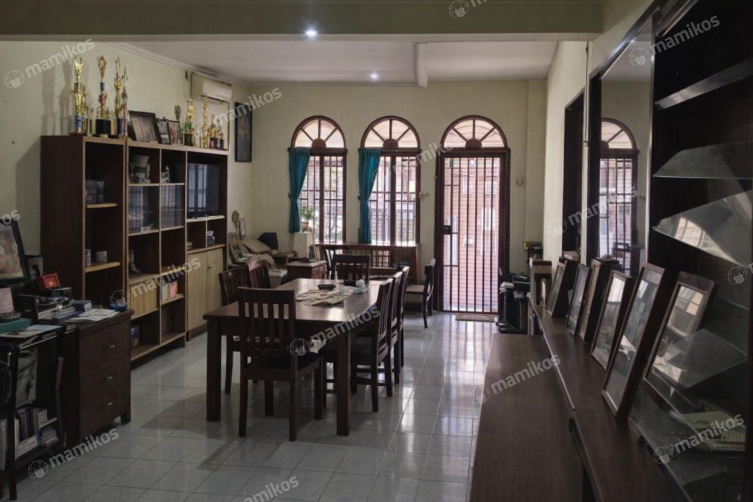 Rumah Sertifikat SHM 2 Kamar Tidur 2 Kamar Mandi Taman Kota Jakarta Barat - Photo 2