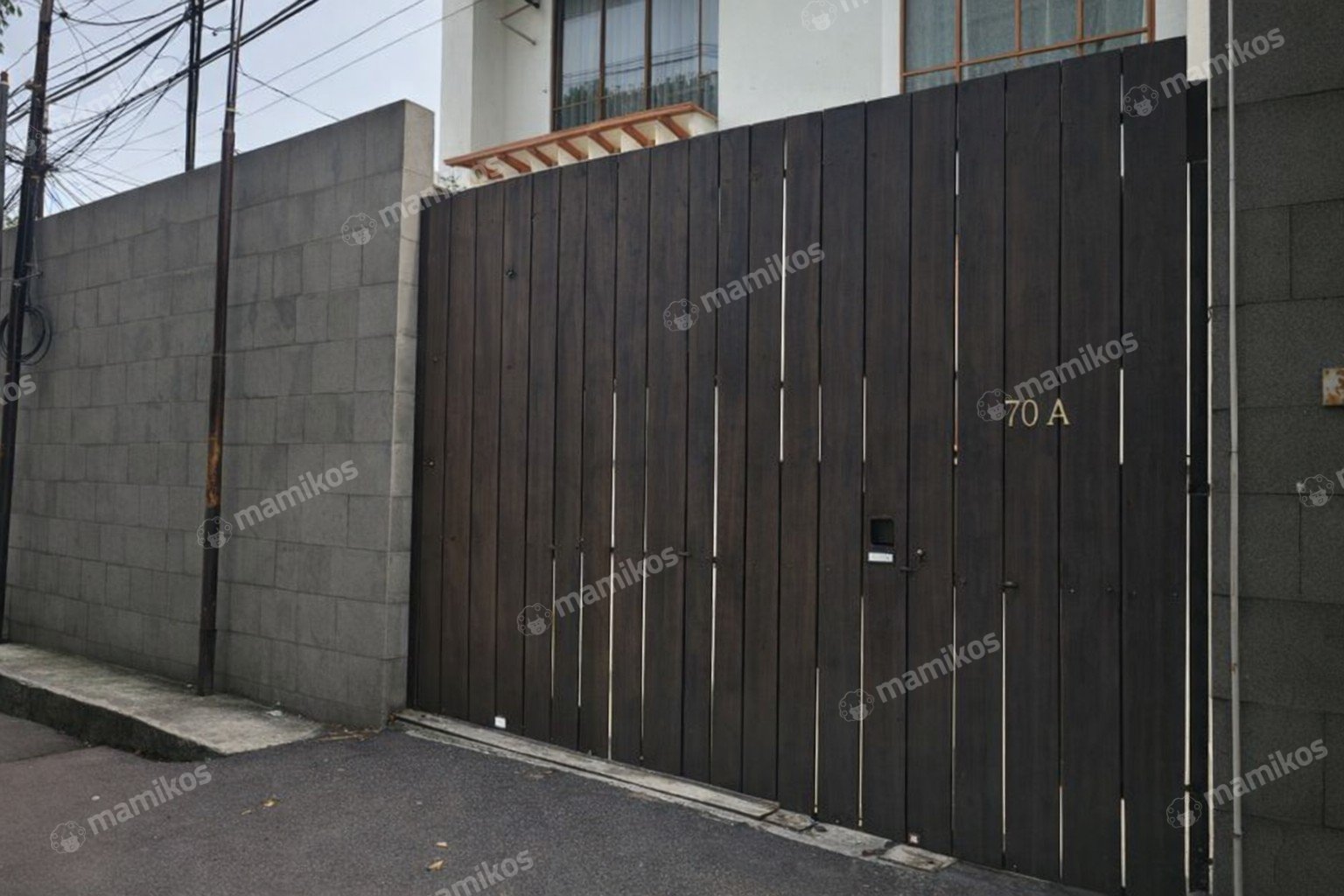 Rumah Sertifikat SHM 4 Kamar Tidur 3 Kamar Mandi Cipete Jakarta Selatan