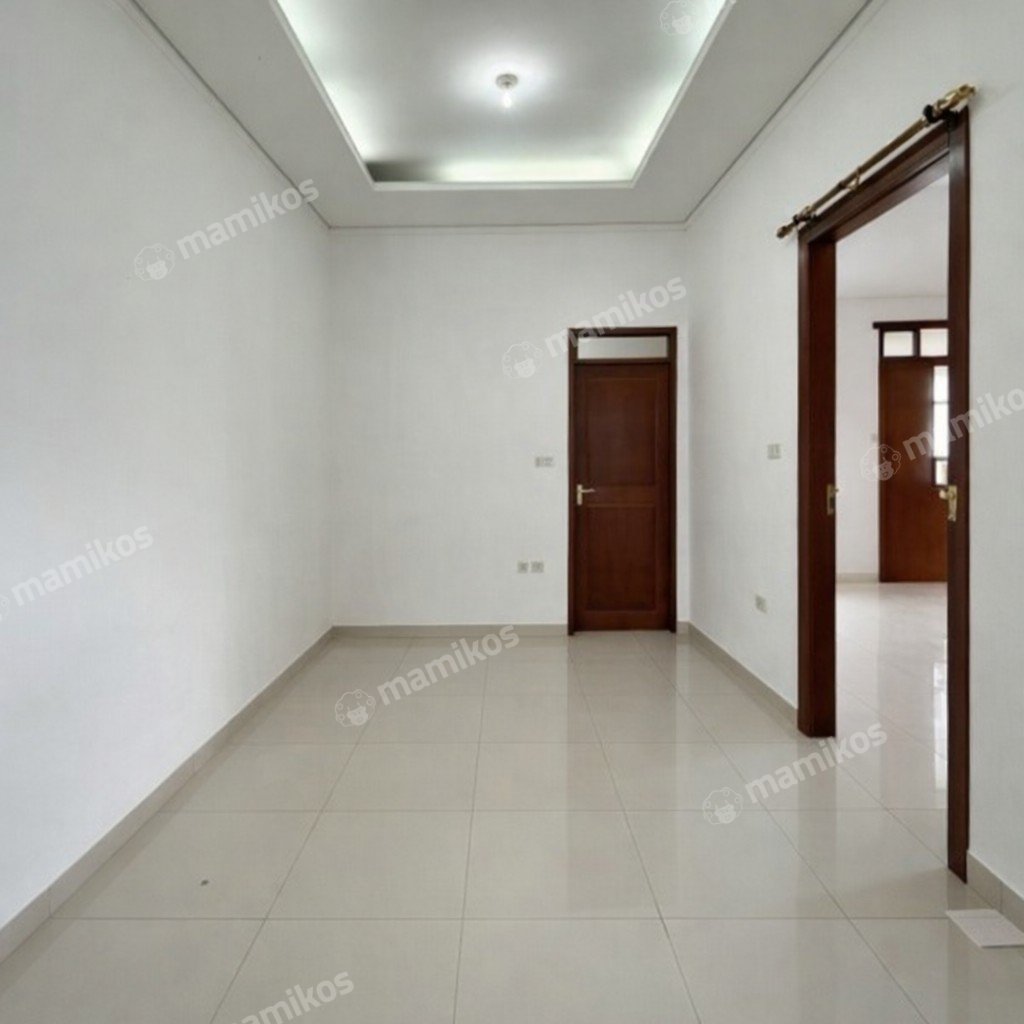 Rumah Sertifikat SHM 5 Kamar Tidur 5 Kamar Mandi Fatmawati Jakarta Selatan - Photo 4