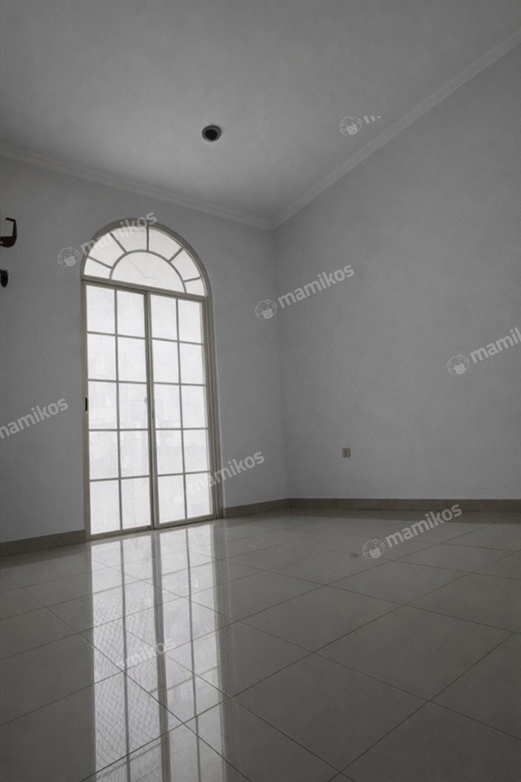 Rumah Sertifikat HGB 3 Kamar Tidur 2 Kamar Mandi Green Lake City Jakarta Barat - Photo 2