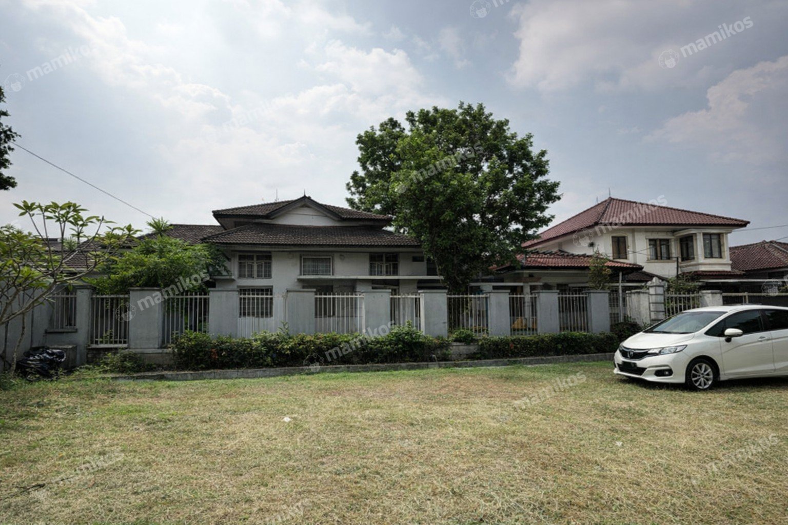 Rumah Sertifikat SHM 4 Kamar Tidur 3 Kamar Mandi Cinere Jakarta Selatan