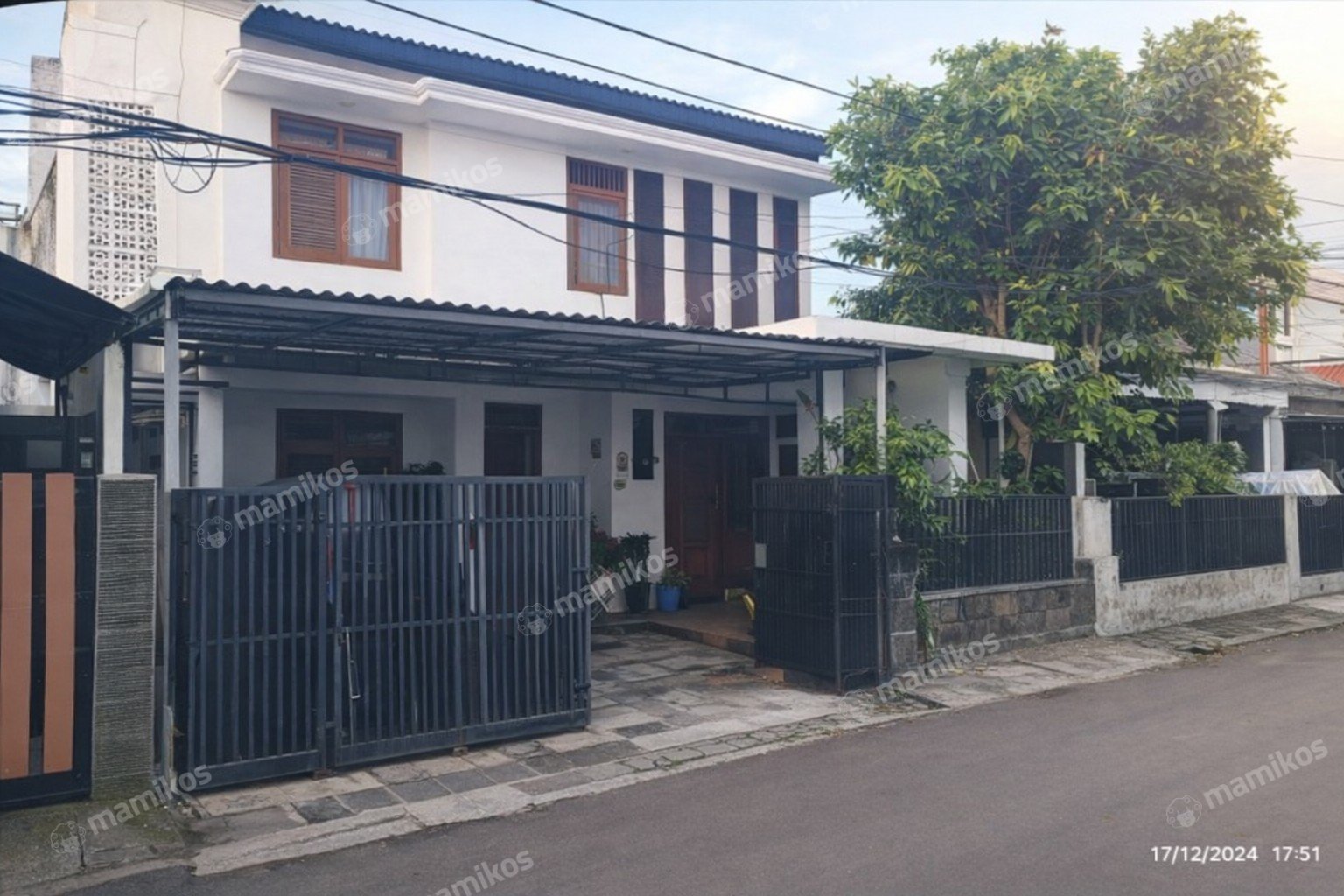 Rumah Sertifikat SHM 4 Kamar Tidur 3 Kamar Mandi Meruya Jakarta Barat