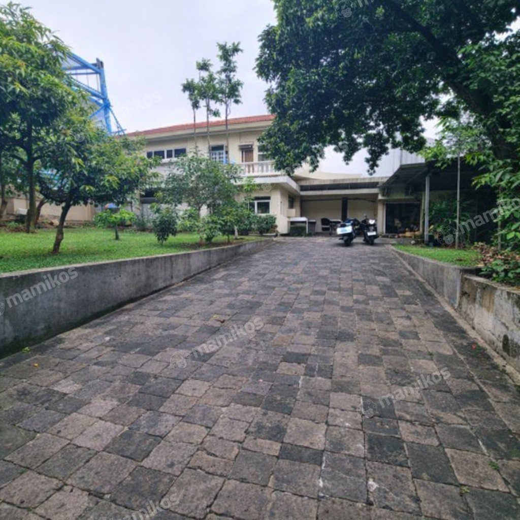 Rumah Sertifikat SHM 7 Kamar Tidur 6 Kamar Mandi Kebayoran Baru Jakarta Selatan - Photo 3