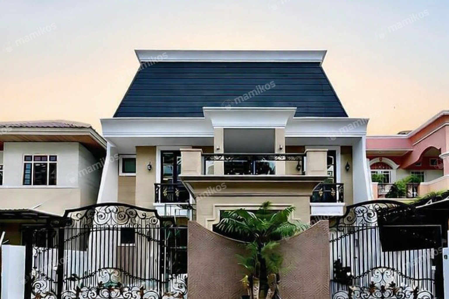 Rumah Sertifikat SHM 6 Kamar Tidur 7 Kamar Mandi Kelapa Gading Jakarta Utara