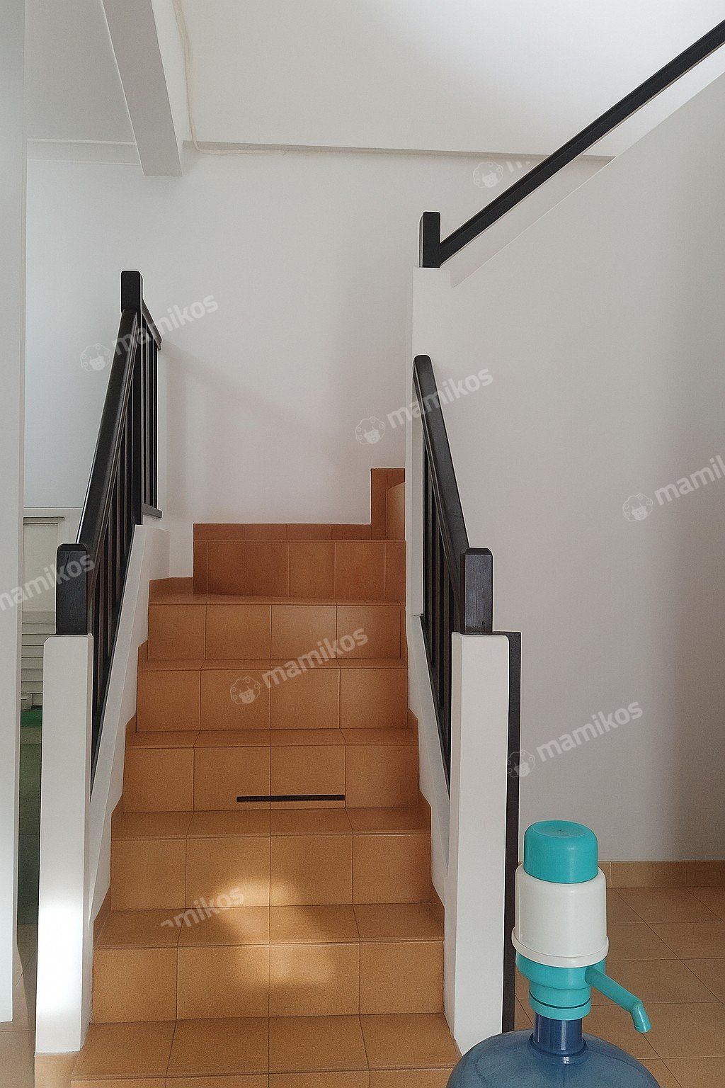 Rumah Sertifikat SHM 3 Kamar Tidur 3 Kamar Mandi Cibubur Jakarta Timur - Photo 2