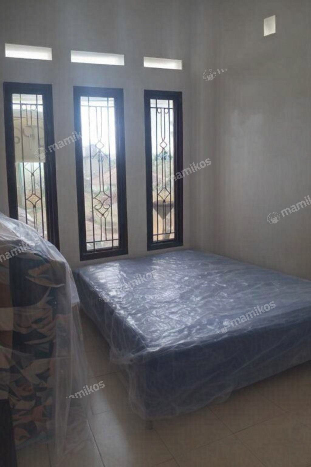 Rumah Sertifikat SHM 3 Kamar Tidur 3 Kamar Mandi Cibubur Jakarta Timur - Photo 5