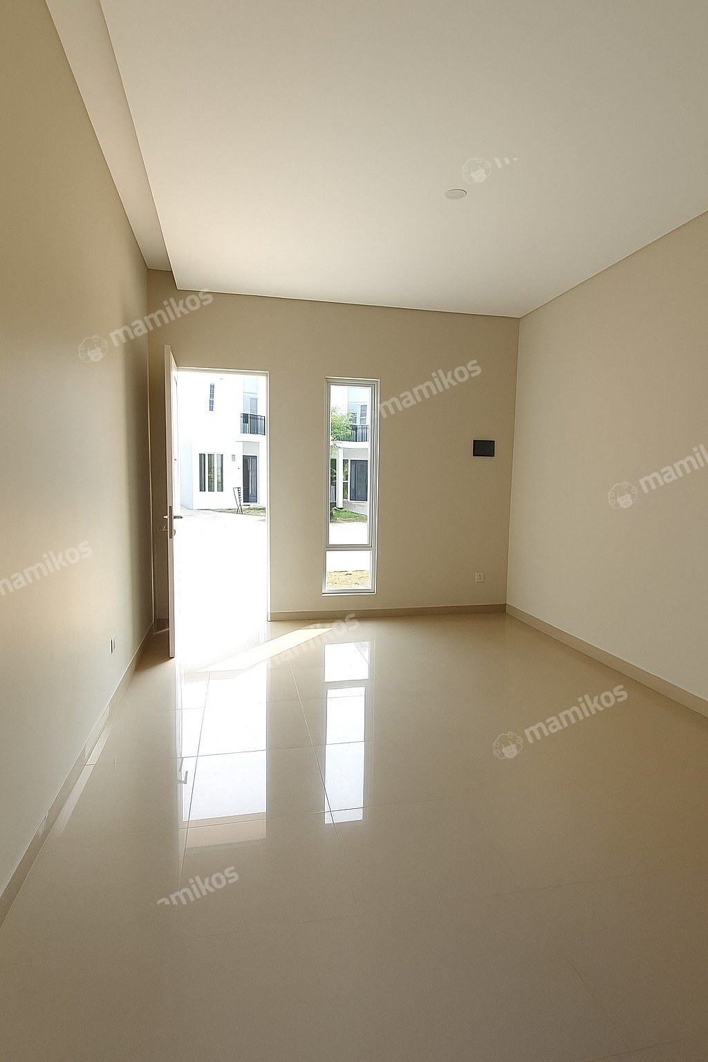Rumah Sertifikat SHM 3 Kamar Tidur 3 Kamar Mandi Cibubur Jakarta Timur - Photo 3