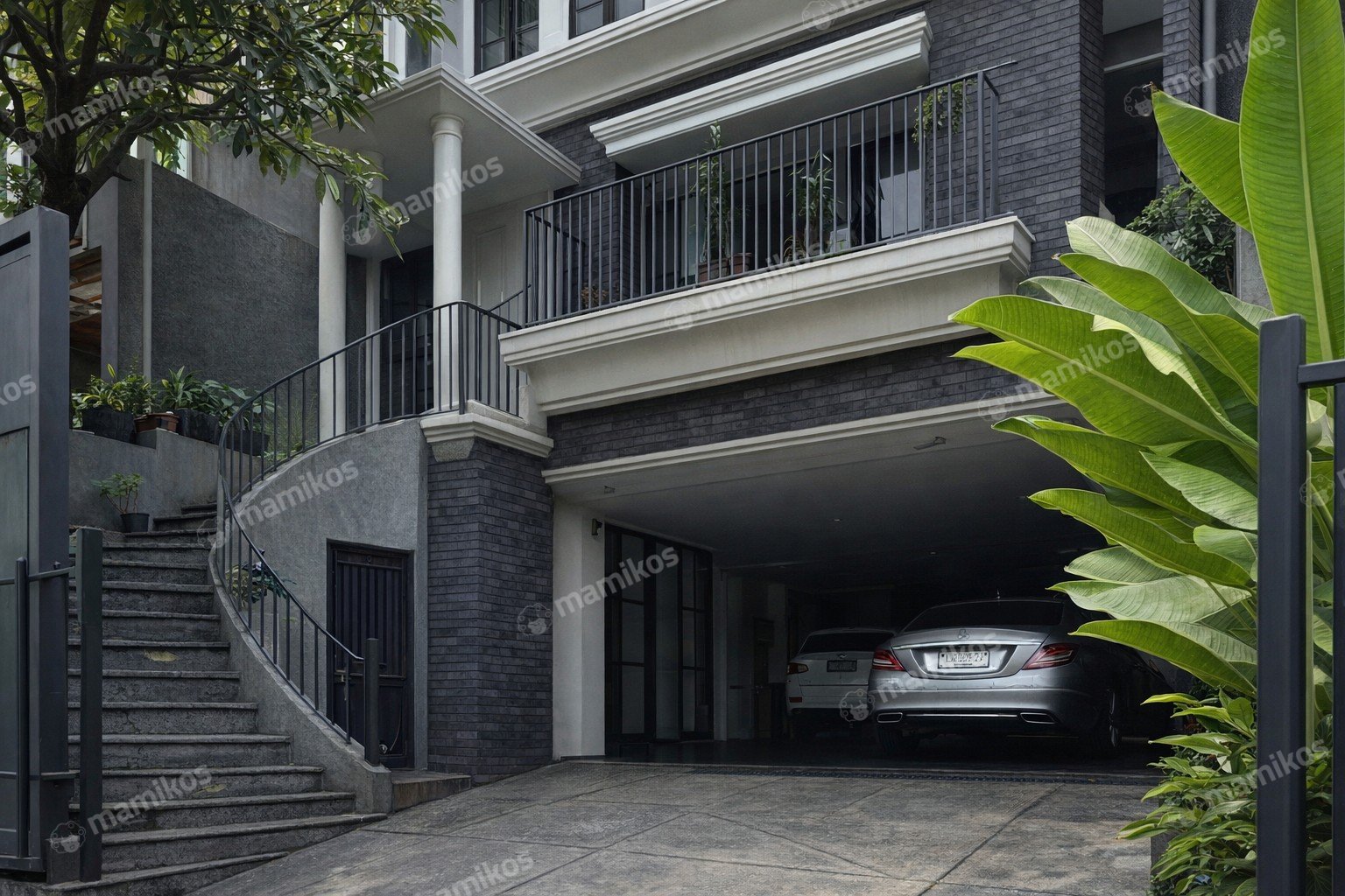 Rumah Sertifikat SHM 3 Kamar Tidur 3 Kamar Mandi Senopati Jakarta Selatan