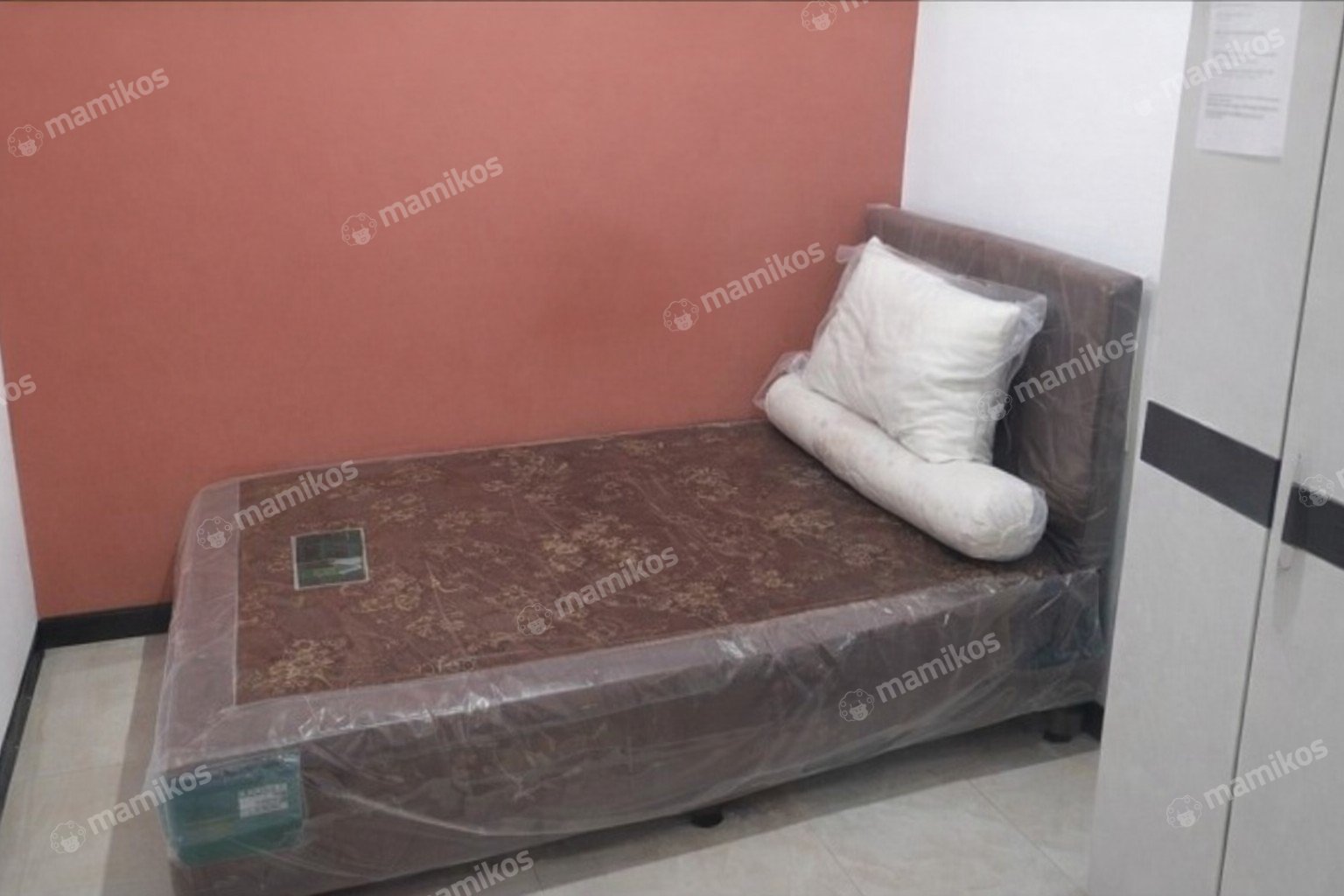 Rumah Sertifikat SHM 11 Kamar Tidur 12 Kamar Mandi Slipi Jakarta Barat - Photo 4