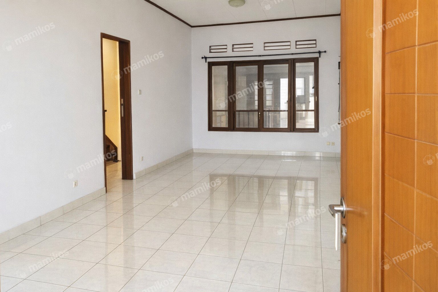Rumah Sertifikat SHM 5 Kamar Tidur 3 Kamar Mandi Cilandak Jakarta Selatan - Photo 3