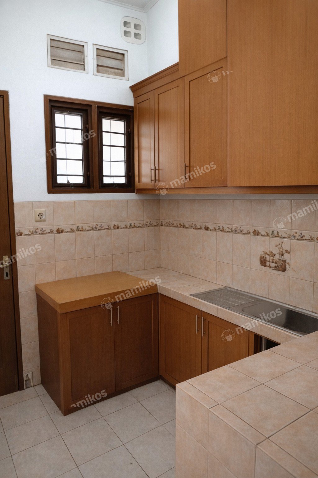 Rumah Sertifikat SHM 5 Kamar Tidur 3 Kamar Mandi Cilandak Jakarta Selatan - Photo 5