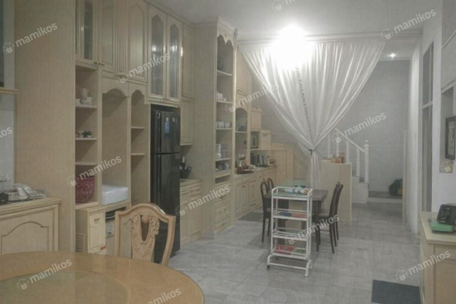 Rumah Sertifikat SHM 8 Kamar Tidur 5 Kamar Mandi Tambora Jakarta Barat