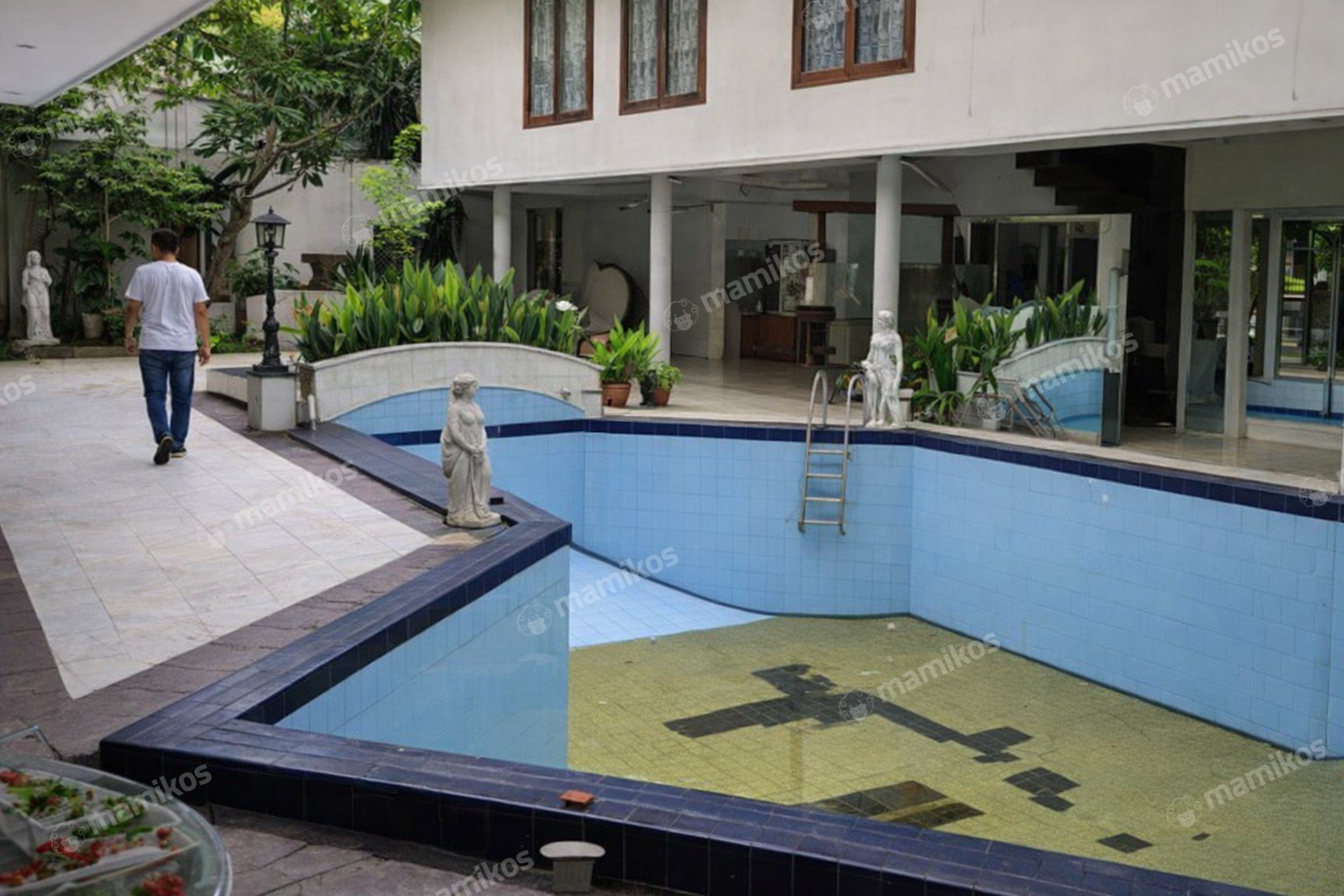 Rumah Sertifikat SHM 7 Kamar Tidur 10 Kamar Mandi Kelapa Gading Jakarta Utara