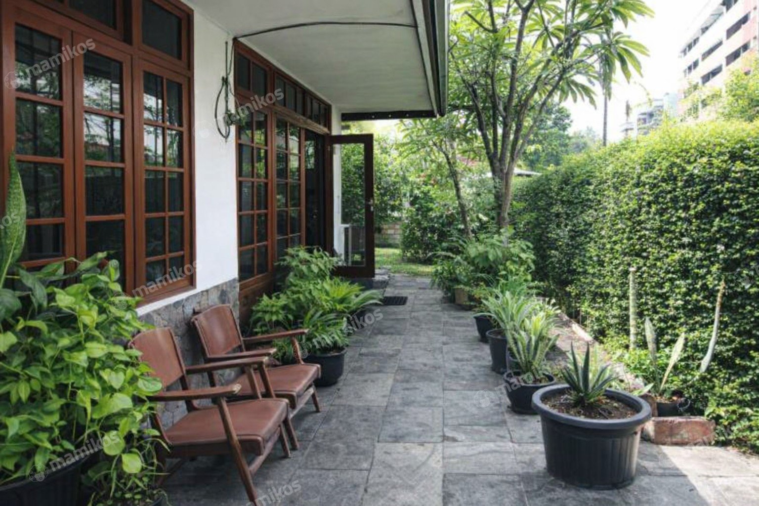 Rumah Sertifikat SHM 7 Kamar Tidur 3 Kamar Mandi Kramat Jati Jakarta Timur - Photo 3