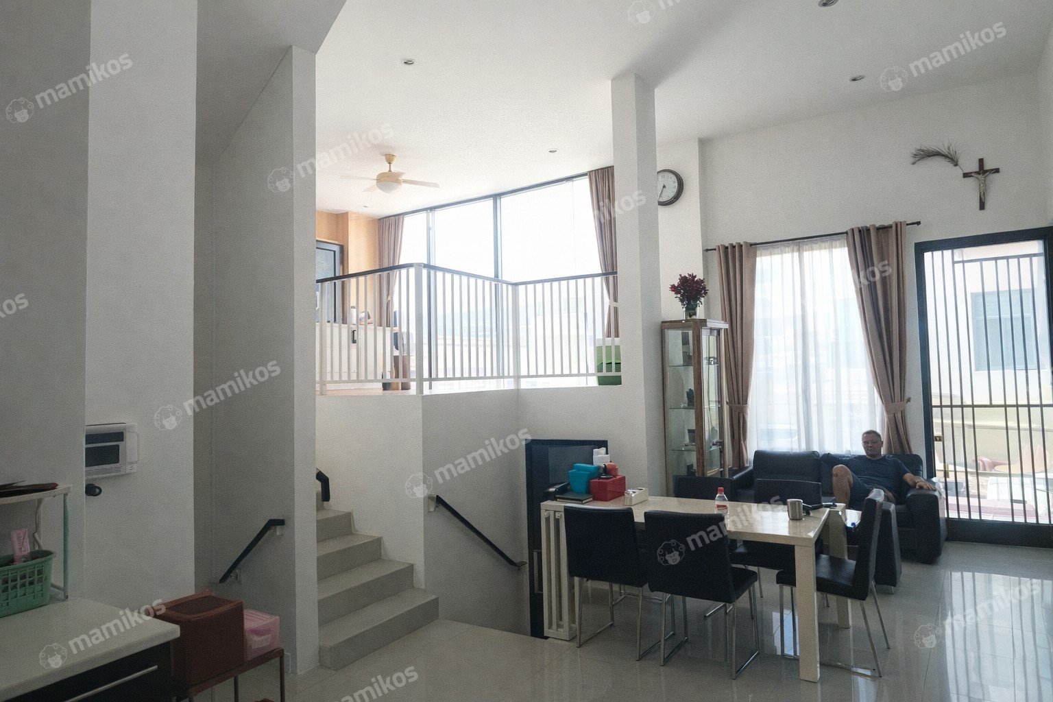 Rumah Sertifikat SHM 5 Kamar Tidur 4 Kamar Mandi Cengkareng Jakarta Barat