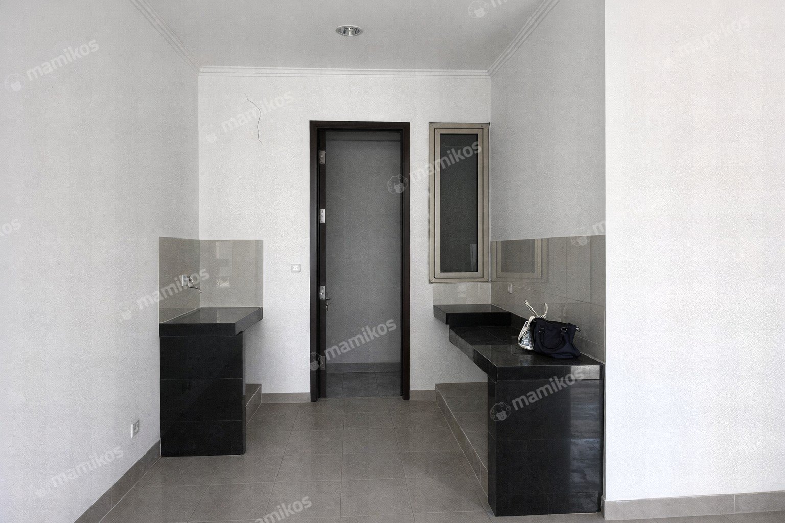 Rumah 2 Kamar Tidur 1 Kamar Mandi 2 Lantai Pantai Indah Kapuk 2 Jakarta Utara
