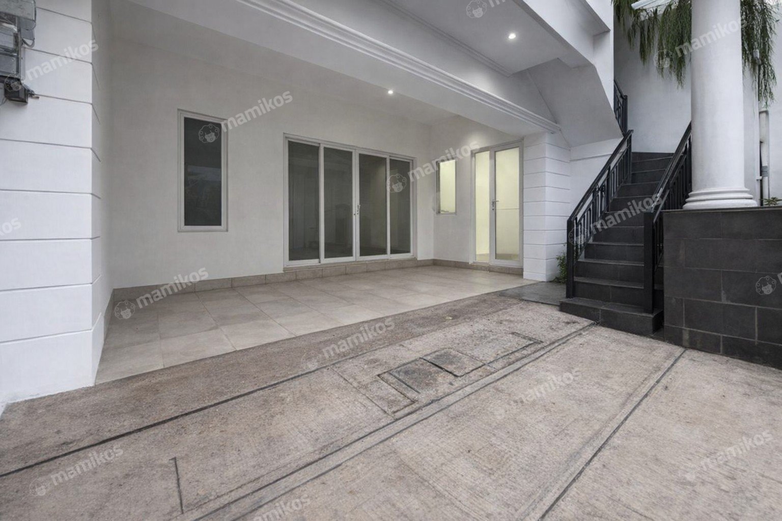 Rumah Sertifikat SHM 5 Kamar Tidur 4 Kamar Mandi Lebak Bulus Jakarta Selatan - Photo 3