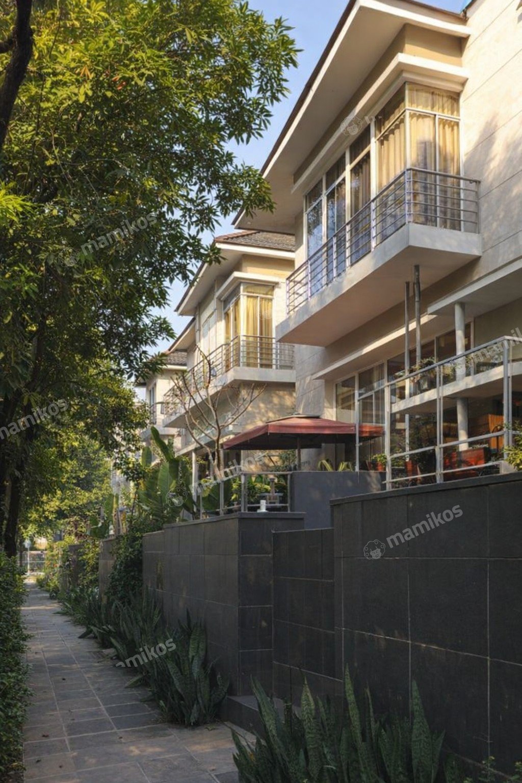 Rumah Sertifikat SHM 5 Kamar Tidur 3 Kamar Mandi Kedoya Jakarta Barat - Photo 2
