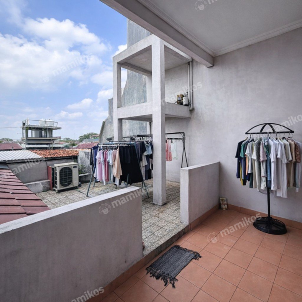 Rumah Sertifikat SHM 4 Kamar Tidur 2 Kamar Mandi Rawamangun Jakarta Timur - Photo 4