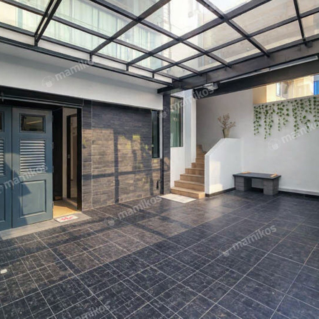 Rumah Sertifikat SHM 3 Kamar Tidur 3 Kamar Mandi Permata Buana Jakarta Barat - Photo 2