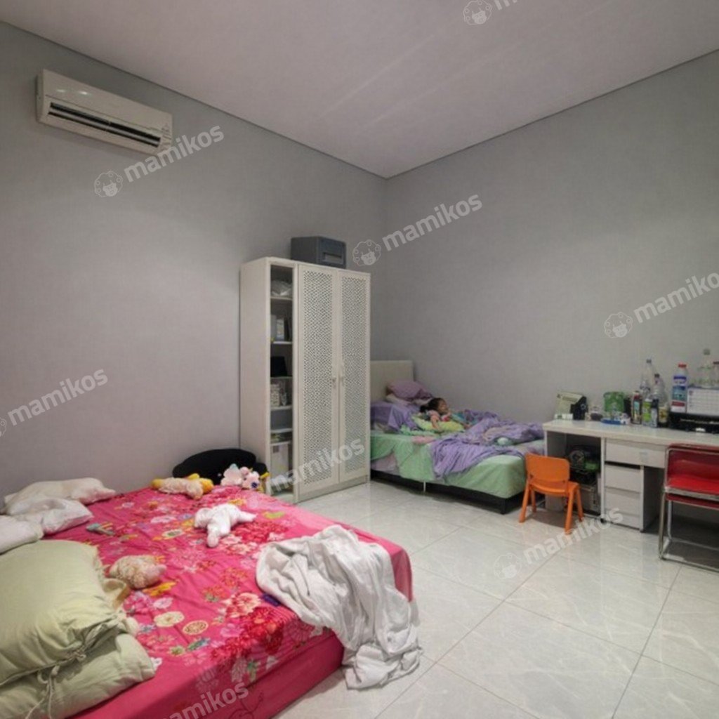 Rumah Sertifikat SHM 7 Kamar Tidur 5 Kamar Mandi Jelambar Jakarta Barat - Photo 3