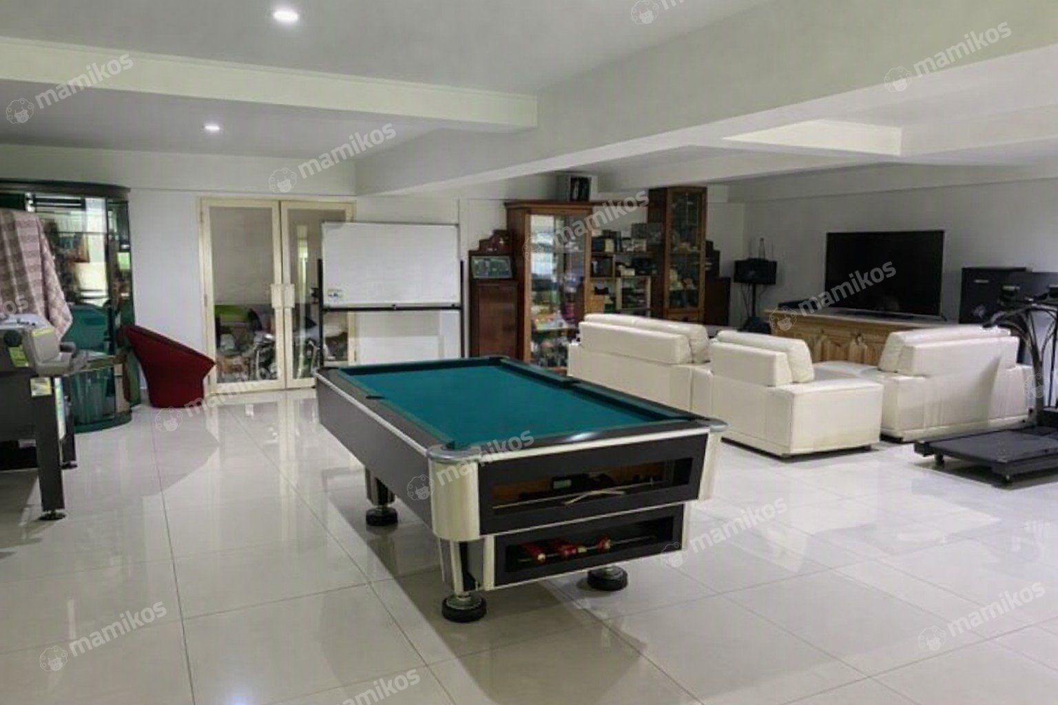 Rumah Sertifikat SHM 4 Kamar Tidur 6 Kamar Mandi Pantai Indah Kapuk Jakarta Utara - Photo 2
