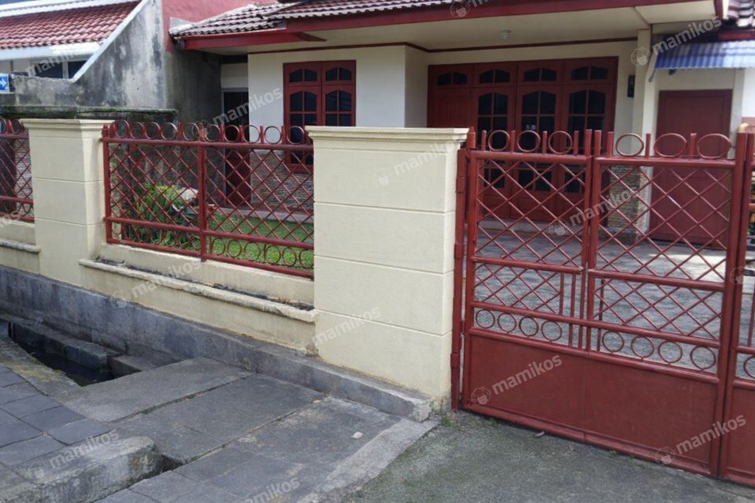 Rumah 4 Kamar Tidur 3 Kamar Mandi 1 Lantai Duren Sawit Jakarta Timur