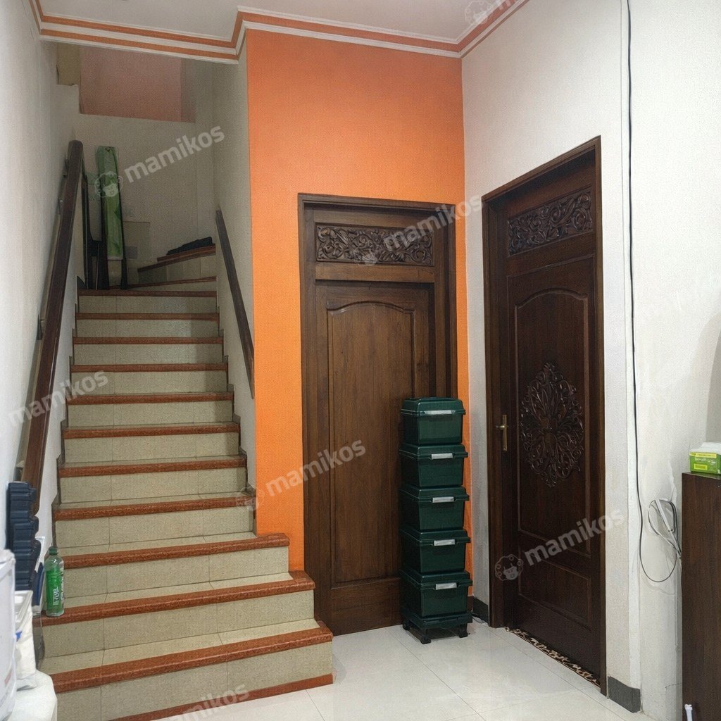Rumah Sertifikat SHM 3 Kamar Tidur 3 Kamar Mandi Utan Kayu Jakarta Timur - Photo 3