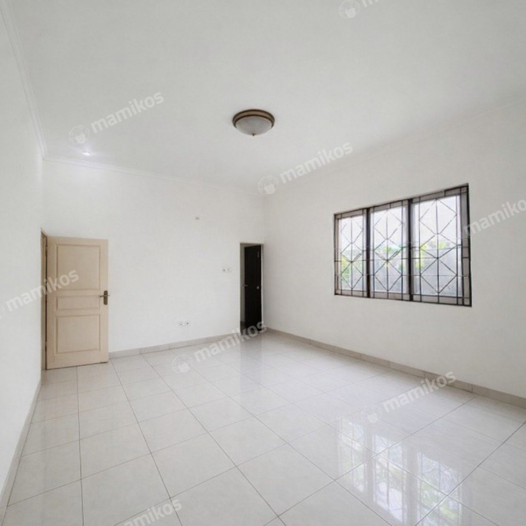 Rumah Sertifikat SHM 6 Kamar Tidur 3 Kamar Mandi Kota Wisata Jakarta Timur - Photo 3