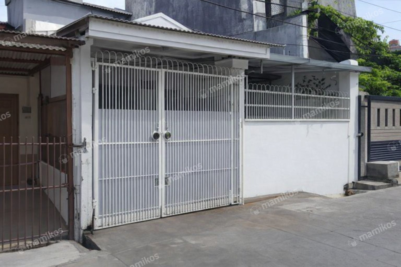 Rumah Sertifikat SHM 2 Kamar Tidur 2 Kamar Mandi Daan Mogot Jakarta Barat